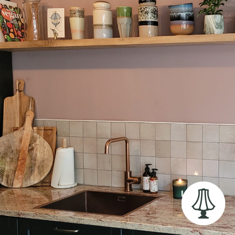 Zellige koude beige in de keuken - dehuischkamer.nl